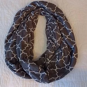 Infinity scarf, reversible